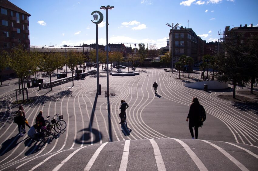 Investering i skønhed: Er guldøreringe fremtidens værdifulde smykke?